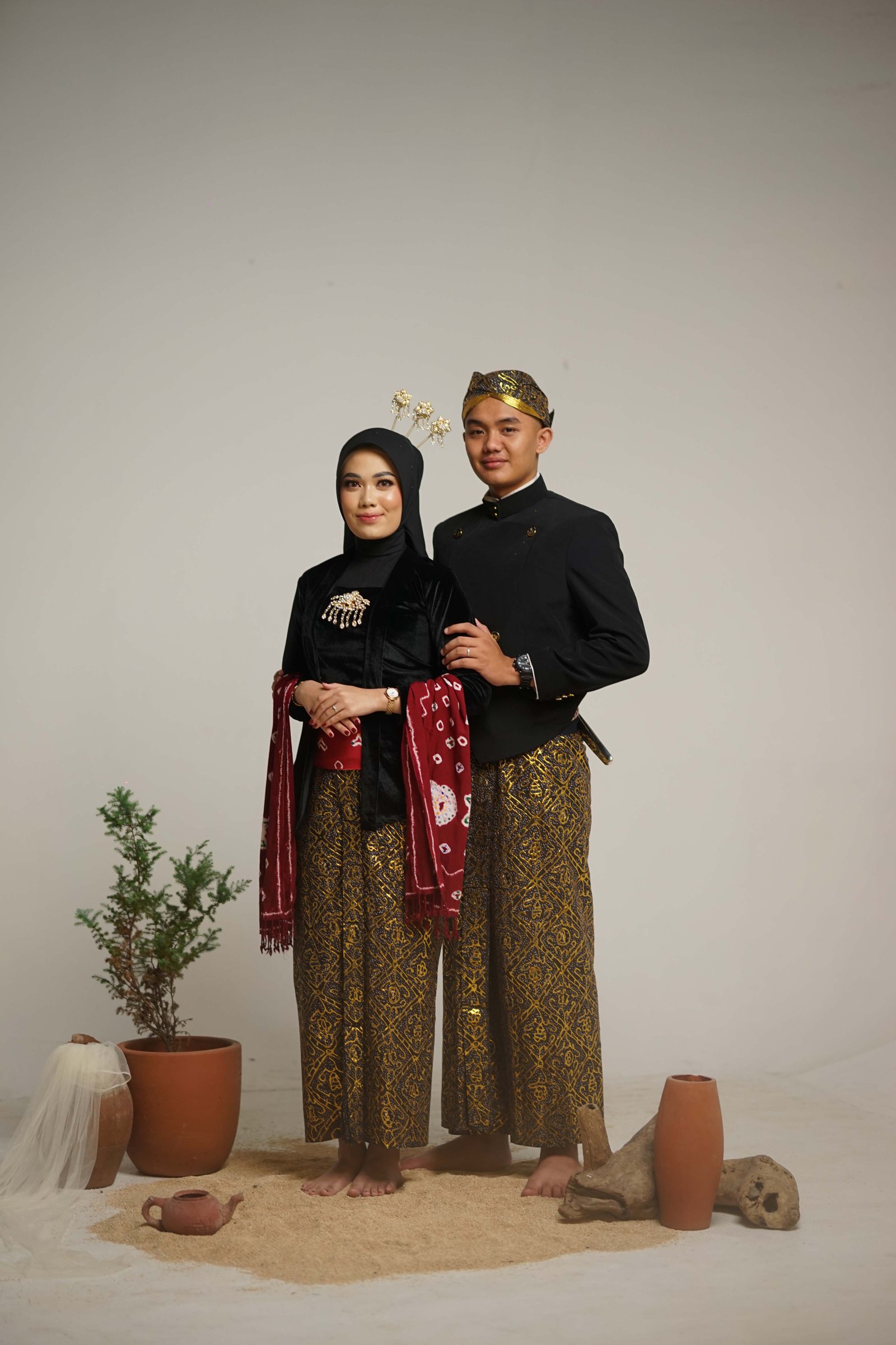 Karya Monolove koleksi 1 foto 2