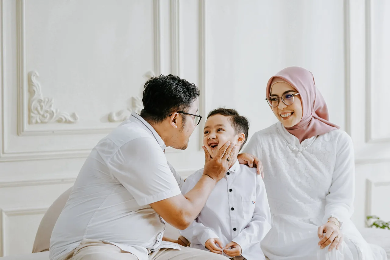 Contoh hasil foto family di Vibesroom Studio