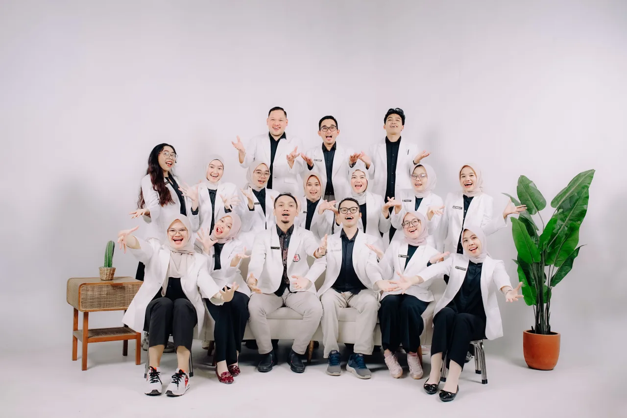Contoh hasil foto force/foto ramean di Vibesroom Studio