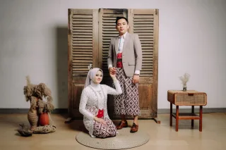 Thumbnail contoh foto prewedding di Monolog Studio